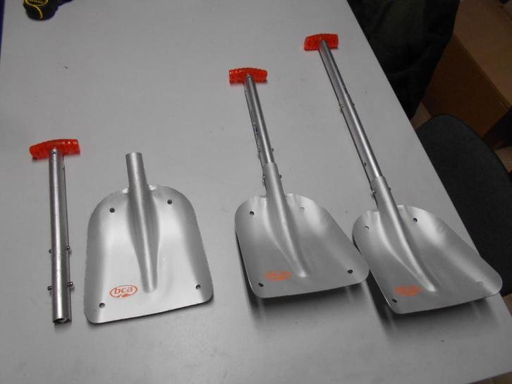 Sneeuwschep BCA Traverse Shovel EXT 3 delig (verstellbaar), Verzamelen, Militaria | Algemeen, Landmacht, Nederland, Ophalen of Verzenden