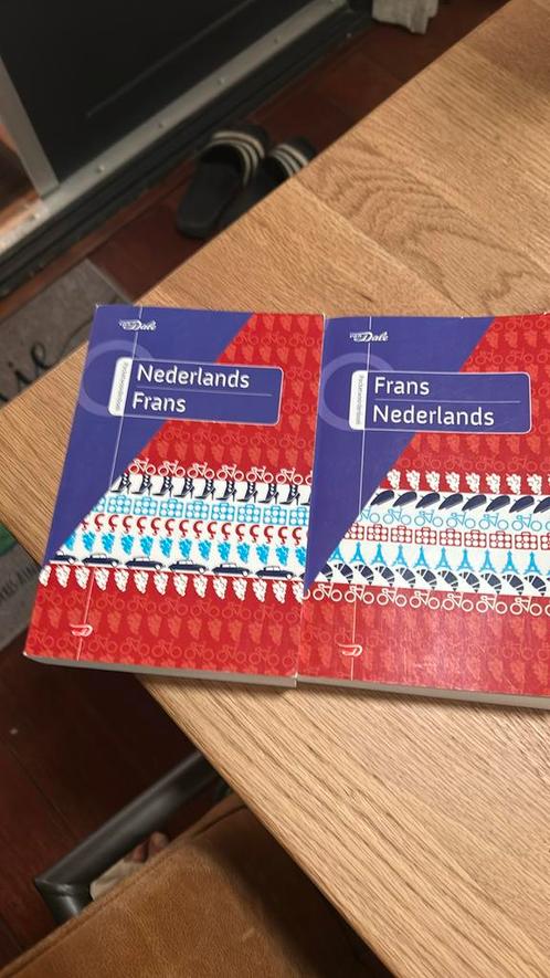 Van Dale pocketwoordenboek Nederlands-Frans, Boeken, Woordenboeken, Zo goed als nieuw, Frans, Van Dale, Ophalen of Verzenden