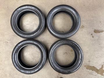 215-55-16-93H Goodyear Ultragrip Gen-1 Winterbanden beschikbaar voor biedingen