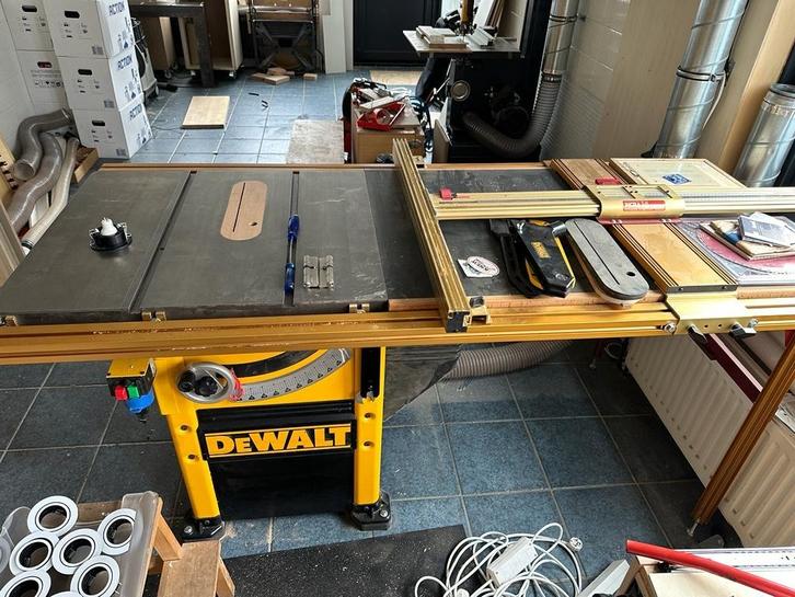Tafelzaag DeWalt DW746-XJ, Doe-het-zelf en Verbouw, Gereedschap | Zaagmachines, Gebruikt, Overige typen, 1200 watt of meer, 30 tot 70 mm