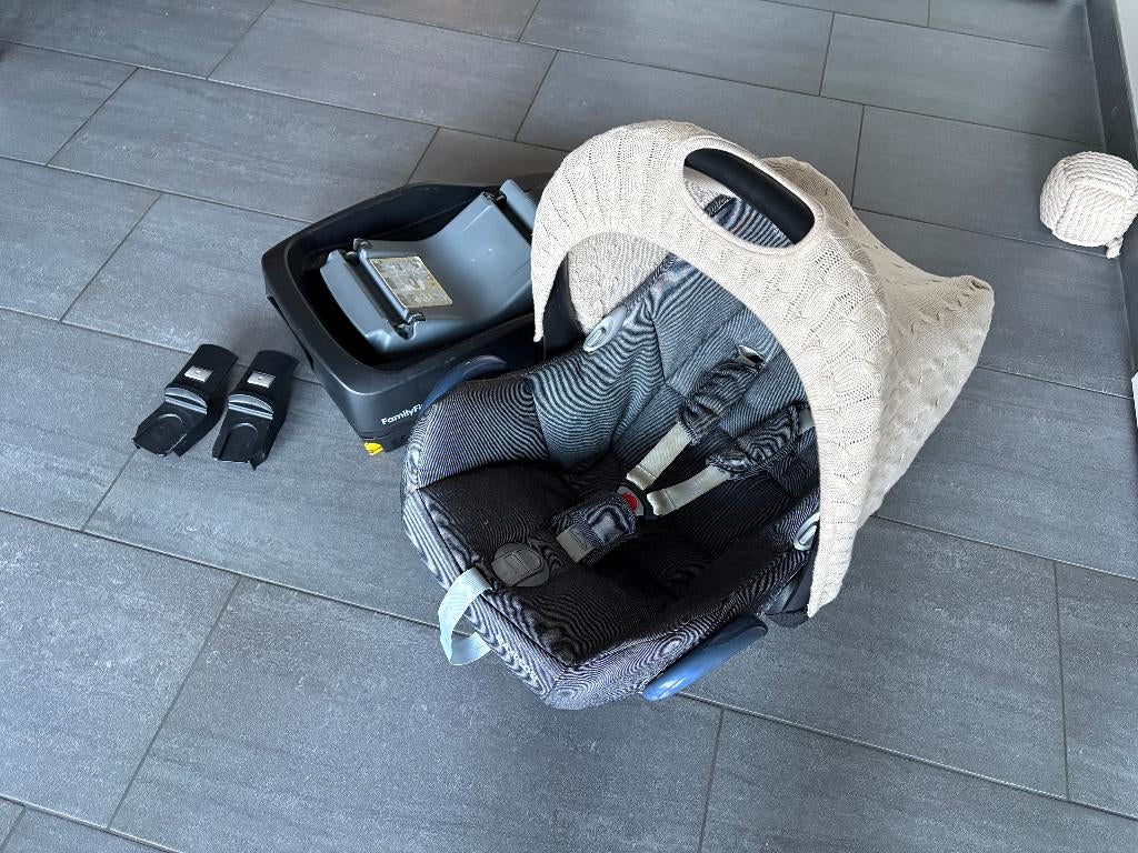 Maxi-Cosi CabrioFix Autostoeltje + FamilyFix base + Hoes, Kinderen en Baby's, Autostoeltjes, Ophalen, Autogordel of Isofix, Zo goed als nieuw