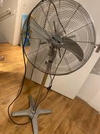 Statiefventilator - Krachtige verkoeling, Witgoed en Apparatuur, Ventilatoren, Ophalen of Verzenden, Gebruikt, Statiefventilator