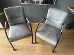 2 Eetkamerstoelen met wielen, Huis en Inrichting, Stoelen, Ophalen, Zo goed als nieuw, Grijs, Twee