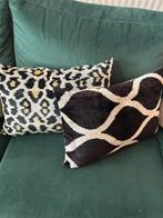 Ikat kussens, Huis en Inrichting, Woonaccessoires | Kussens, Ophalen of Verzenden, Zo goed als nieuw, Vierkant