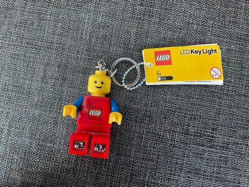 Sleutelhanger LEGO poppetje met Led Licht, Kinderen en Baby's, Speelgoed | Duplo en Lego, Zo goed als nieuw, Lego, Ophalen of Verzenden