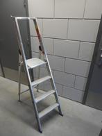 Trapje, Doe-het-zelf en Verbouw, Ladders en Trappen, Ophalen, Gebruikt, Trap, Minder dan 2 meter