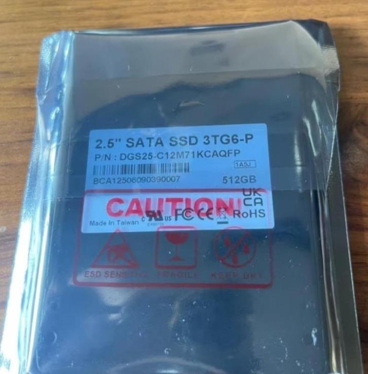 3TG6-P 2.5 inch 512 GB Internal SSD, Computers en Software, Harde schijven, Nieuw, Laptop, Intern, SSD, SATA, Ophalen of Verzenden