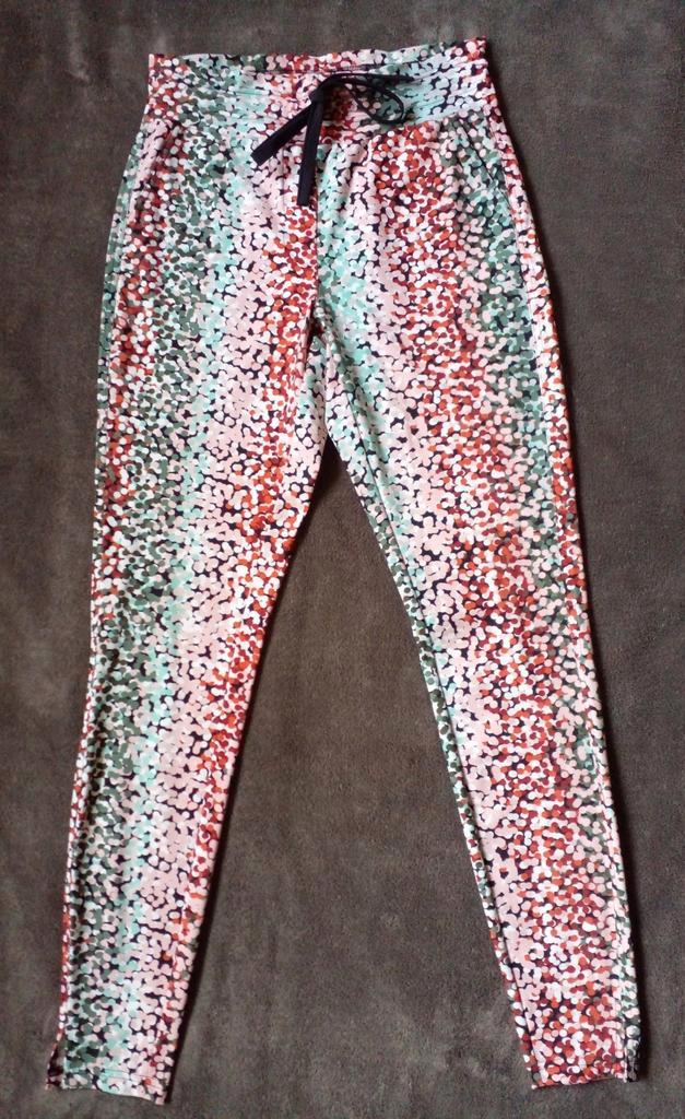 STUDIO ANNELOES travelstof broek maat XS, Kleding | Dames, Broeken en Pantalons, Zo goed als nieuw, Maat 34 (XS) of kleiner, Overige kleuren