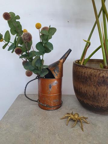 Vintage oliekan/vaas/gieter metaal. Industrieel, brocante.  beschikbaar voor biedingen