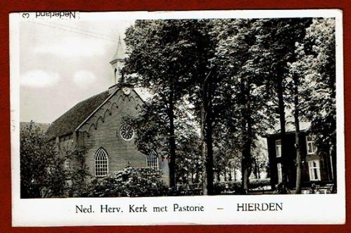 Hierden - Ned. Herv. Kerk met Pastorie - 1962  (pst. Zwolle), Verzamelen, Ansichtkaarten | Nederland, Gelopen, Gelderland, 1960 tot 1980