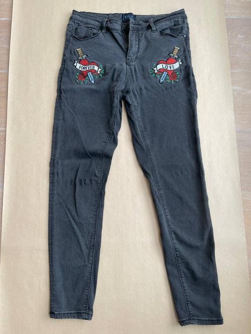 Mohito Dark Grey Skinny Jeans, Kleding | Dames, Spijkerbroeken en Jeans, Gedragen, W28 - W29 (confectie 36), Grijs, Ophalen of Verzenden