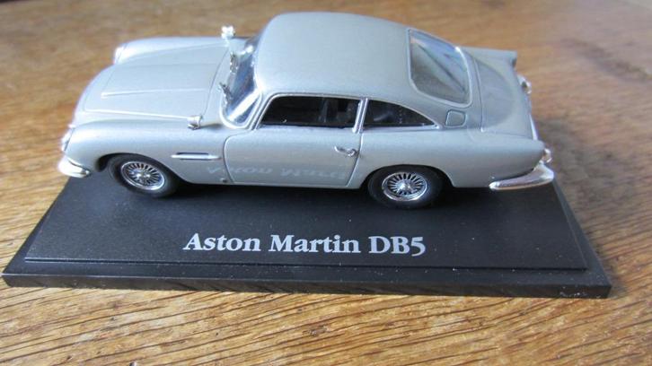 ASTON MARTIN DB5 1963, coupé mèt doos, Norev/Atlas Editions, Hobby en Vrije tijd, Modelauto's | 1:43, Zo goed als nieuw, Ophalen of Verzenden