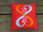 VITRA KUSSEN "DOUBLE HEART" DESIGN A.GIRARD, Ophalen of Verzenden, Zo goed als nieuw, Rood, Vierkant