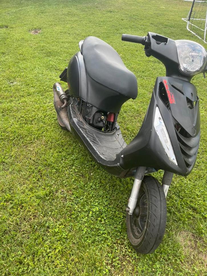 Zip 70cc met wok, Fietsen en Brommers, Scooters | Piaggio, Zo goed als nieuw, Zip, Tweetakt, Ophalen of Verzenden