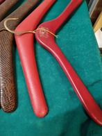 kleerhangers vintage rood bruin, Kleding | Dames, Kledinghangers, Ophalen of Verzenden