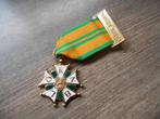 Vierdaagse medaille voor 10de keer lopen, Verzamelen, Militaria | Algemeen, Ophalen of Verzenden, Overige soorten, Nederland, Lintje, Medaille of Wings