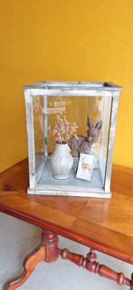 Vitrine kastje, stolp, presentatie kastje, vitrinekastje, Huis en Inrichting, Woonaccessoires | Overige, Ophalen, Gebruikt, Vintage