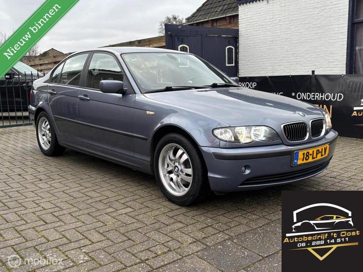 BMW 3-serie 318i Lifestyle | APK | ACHTERUIT RIJ CAMERA |, Auto's, BMW, Bedrijf, Te koop, 3-Serie, ABS, Airbags, Airconditioning