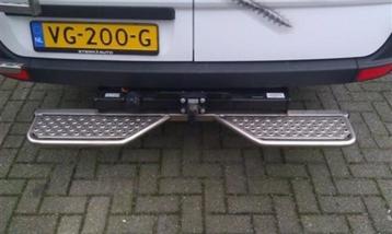 opstaptrede L+R trekhaak Ford Transit  beschikbaar voor biedingen
