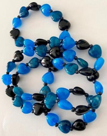 Mooie Vintage Hartjes Gemarmerde lucite kralen ketting beschikbaar voor biedingen