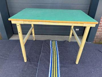 werkbank hoogte verstelbaar. beschikbaar voor biedingen