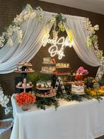 Feestelijke Backdrop met Bloemen en Doek, Ophalen, Zo goed als nieuw, Stof, 75 cm of meer