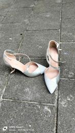 Zilveren Pumps - Maat 40 - 1x Gedragen, Ophalen of Verzenden, Gedragen, Grijs, Pumps