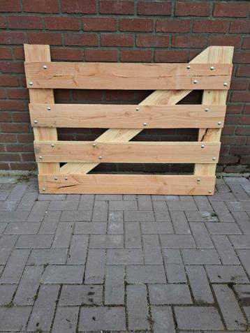 Te koop diverse douglas looppoorten nieuw gemaakt beschikbaar voor biedingen