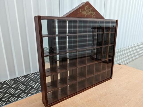 Swarovski Crystal Memories vitrinekastje met glasplaat voor, Verzamelen, Swarovski, Zo goed als nieuw, Ophalen of Verzenden