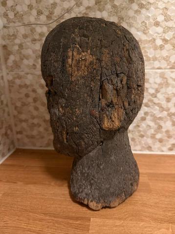Houten hoofd sculptuur oud beschikbaar voor biedingen