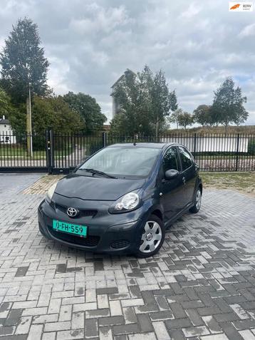 Toyota Aygo 1.0-12V Access | Apk 2026| Airco | 5Drs | Centra beschikbaar voor biedingen