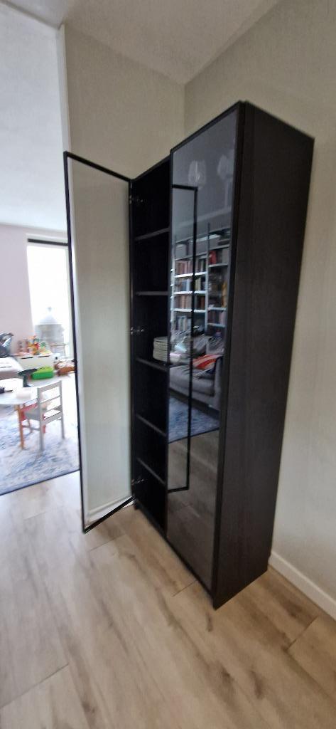 Vitrinekast / servieskast (Billy + Oxberg deuren), Huis en Inrichting, Kasten | Vitrinekasten, Zo goed als nieuw, 200 cm of meer