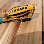 LIEBHERR BETONMOLEN TRAILER MET STORTBAK .NETJES IN LAK., Hobby en Vrije tijd, Modelauto's | 1:50, Verzenden, Zo goed als nieuw