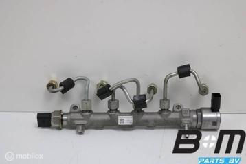 Brandstofrail met sensoren VW Passat B8 04L133089G beschikbaar voor biedingen