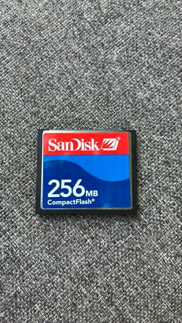 256 MB SD kaart beschikbaar voor biedingen
