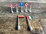 Lego Vintage verkeersborden (5) en vlaggen (2), Ophalen of Verzenden, Gebruikt, Losse stenen, Lego