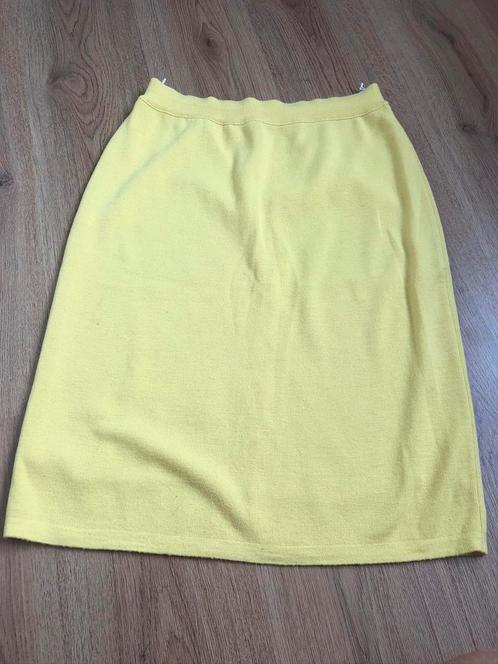 Gispa geel gebreid wol wollen rokje rok recht model l, Kleding | Dames, Rokken, Zo goed als nieuw, Maat 38/40 (M), Geel, Knielengte