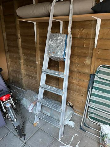 Ladder / huishoudtrap beschikbaar voor biedingen