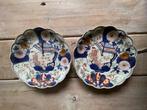 2 x antiek Japans Imari bord. Begin 18e eeuw.    Japans Imar, Ophalen