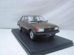Peugeot 305 SR sedan 1977 1:24 Whitebox, Ophalen of Verzenden, Nieuw, Auto, Overige merken