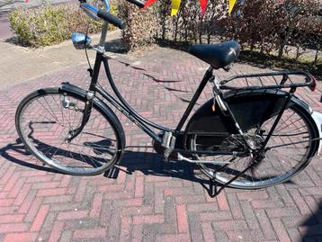 Ouderwetse echte Gazelle opoefiets beschikbaar voor biedingen