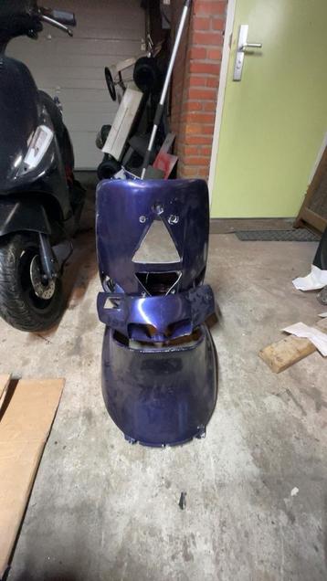 Onderdelen piaggio/minarelli beschikbaar voor biedingen