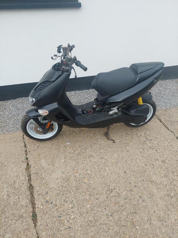 Aprilia sr Ditech onderdelen, Fietsen en Brommers, Brommeronderdelen | Algemeen, Gebruikt, Frame, Verzenden
