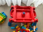 Mega bloks speeltafel met heel veel blokken, Ophalen, Gebruikt, Megabloks