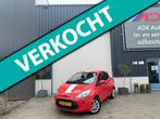 Ford Ka 1.2 Titanium AIRCO/LM VELGEN/MOOIE AUTO, Voorwielaandrijving, Stof, Gebruikt, 4 cilinders