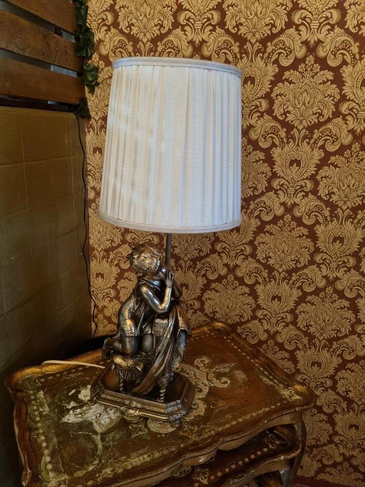 Oude Tafellamp met Zware Voet, Antiek en Kunst, Antiek | Lampen, Ophalen