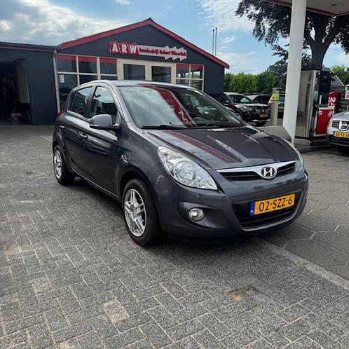 HYUNDAI I 20 1.2i 78pk 5D i-Motion, Auto's, Hyundai, Bedrijf, Te koop, i20, ABS, Airbags, Airconditioning, Boordcomputer, Centrale vergrendeling