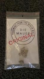 Berlijnse muur uitgehakte stukjes, Ophalen of Verzenden, Zo goed als nieuw