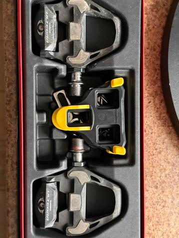 Shimano PD-R8000 Pedalen + SM-SH11 beschikbaar voor biedingen
