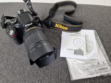 NIKON D5100 digitale spiegelreflexcamera met alle toebehoren